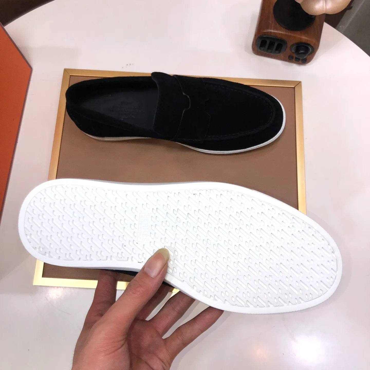 Men's shoes💰560💰[HERMES] (cowhide lining)🍀Italian top luxury🍀He does not pursue novel styles and gorgeous colors, but attracts the favor of successful men with his flawless, elegant and classic style. Formal leather shoes This very comfortable, simple and stable style allows you to easily match any style! The pattern is absolutely 1:1 refined from the original case, and we strive for excellence in materials, imported cowhide + cowhide lining💪💪💪extraordinary texture👍! .Code number: 39-45 (45 customized)
